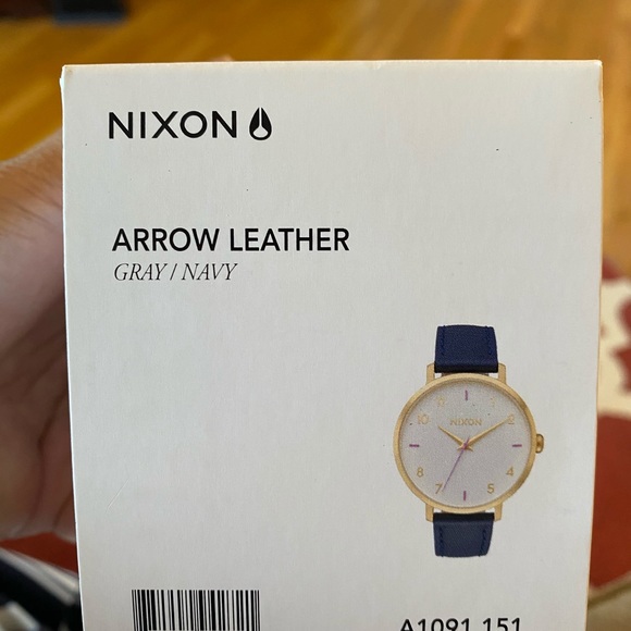 Women's Arrow 38mm Leather Strap Watch - Picture 4 of 4